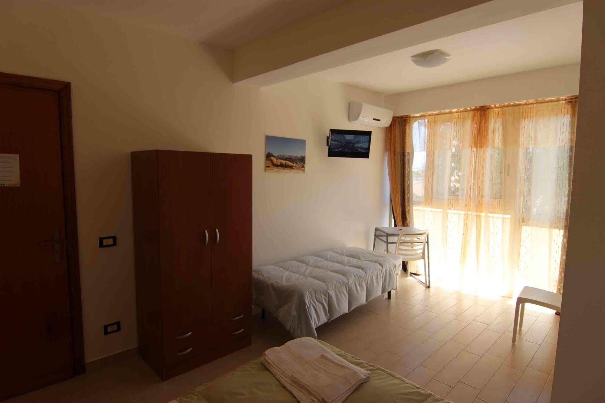 B&B Le Dune Beach Сан Леоне Екстериор снимка